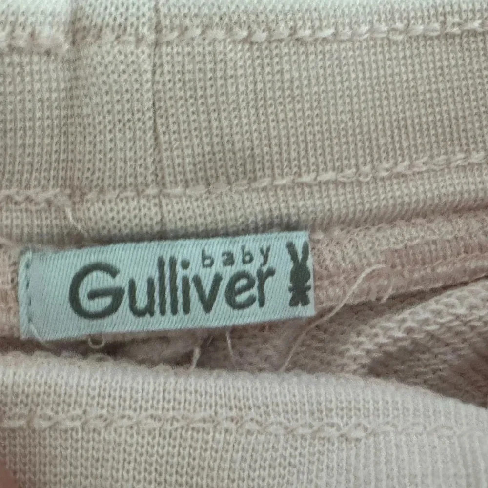 Gulliver Baby girls sweatpants with rhinestone detail.Size (12-18 months)